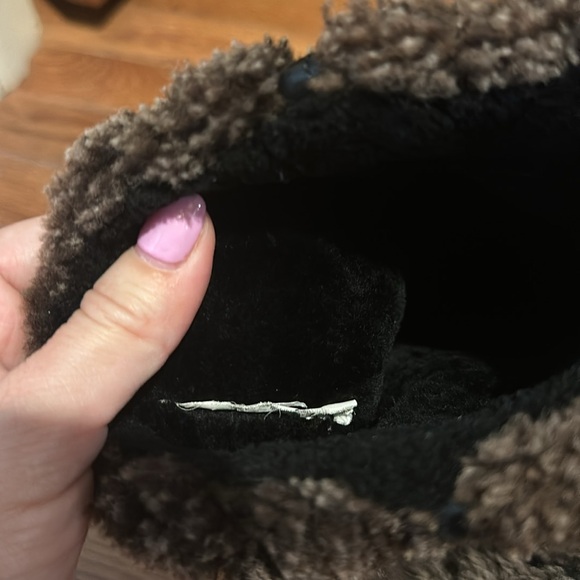 Tory Burch Boots Everett Shearling -Split Suede gorgeous chocolate and black! - Picture 5 of 8